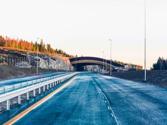 Telehiv er en kjent utfordring for norske veier. Bygg smartere, oppfordrer Glasopor. Foto:  Per Tore Molvaer