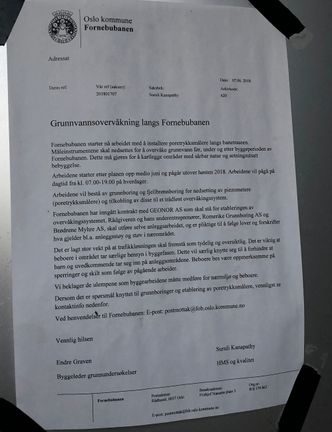 Nabovarsel fra Fornebubanen om poretrykksmålere. 12.102018. Foto: Tuva Strøm Johannessen