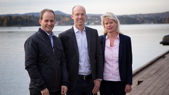 Kristian Ramsrud, Stian Barkbu og Elen Dybesland i den maritime delen av DNV GL. De ser mange muligheter for folk som ønsker å digitalisere og påvirke en etablert global bransje. Foto: Delta V
