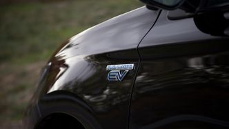 <em>(Klikk bildet for å se større utgave.) </em>En plug-in hybrid ulik andre. Mitsubishi Outlander PHEV har lang rekkevidde på kun elektrisk drift, og hurtiglading av batteriet. Det gir enda flere helelektriske turer og mindre bensinforbruk. Foto: Delta V