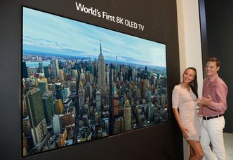 LGs 88 tommer store 8K-beist er ikke billig. Foto:  LG