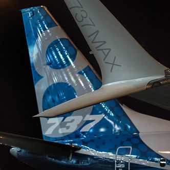 B737 Max kjennetegnes blant annet ved halepartiet og vingetuppene som er annerledes enn på B737 NG. Bilde:  Bob Ferguson