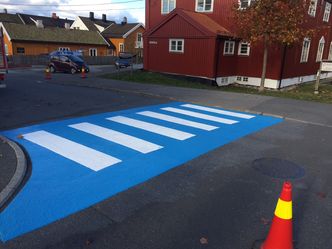 De nye gangfeltene ble moderert, og testes ut flere steder. Foto: Harald Mathisen AS