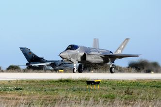 Italiensk F-35A med tysk Tornado i bakgrunnen. Foto: Aeronautica Militare