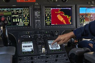 Inne i Bell 525s cockpit med G5000H-avionikk. Foto:  dennis@dmurphyphoto.com