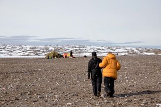 Flere av deltakerne på Sarex 3 måtte avbryte etter å ha nådd en kroppstemperatur på under 35,2 grader. Foto:  Jakob Østheim / Sjøforsvaret