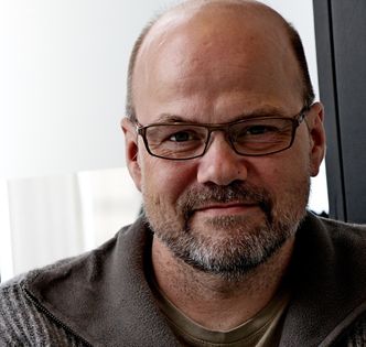 EFNs pressekontakt Bjørn Remseth påpeker at det ikke er første gang innholdet på et nettsted utgis i bokformat for å utfordre lovverk. Bilde: Espen Zachariassen