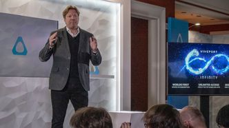 Sjefen for Viveport, svensken Rikard Steiber, lanserte verdens eneste tjeneste for innhold og applikasjoner for VR, litt etter modellene til Spotify Foto: Odd R. Valmot