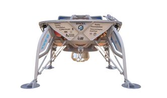 Modell av den halvannen meter høye månelanderen. Foto: SpaceIL