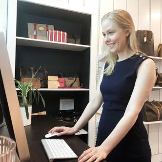 Sigrun Syverud i Fjongs lokaler på Frogner i Oslo. Foto: Kjersti Flugstad Eriksen