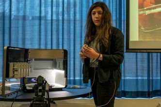 Matteknolog i Natural Machines, Alba Martin, tror matprintere vil bli å finne i de fleste kjøkken i løpet av 10 til 15 år. Foto: Odd R. Valmot