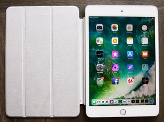 iPad mini med smart cover (ekstrautstyr) Foto: Kurt Lekanger