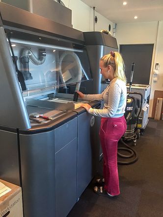 En ny verden: Den nye 3D-printeren til Meisle har allerede godt belegg fra en lang rekke selskaper som vil ha printet alt fra enkeltkomponenter til reservedeler og små produktserier. Foto: Meisle