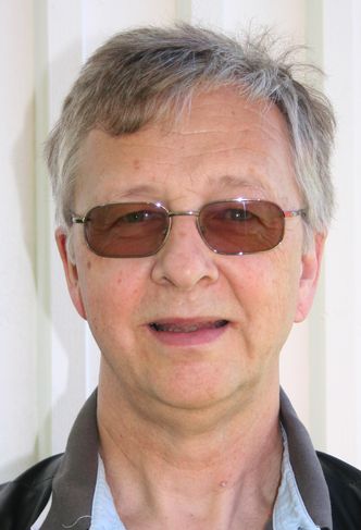 Dag Øistein Eriksen fra Kjemisk institutt ved Universitetet i Oslo synes de russiske forskerne har laget en smart løsning. Foto:  Primus.inter.pares AS