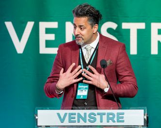 Venstre-politiker Abid Raja frykter positive elbil-tall gir inntrykk av at det er på tide at elbil-ordninger forsvinner. Foto: Ned Alley / NTB scanpix
