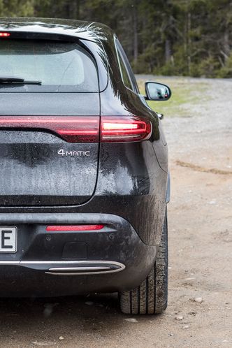 Bilen har firehjulstrekk. Foto:  Marius Valle