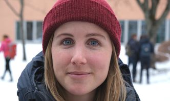 – Her har vi skapt en ny elektronisk komponent som kan bli et kommersielt produkt. Det er ikke giftig og det er potensielt billigere, sier Ida Marie Høiaas Foto: Svein-Inge Meland