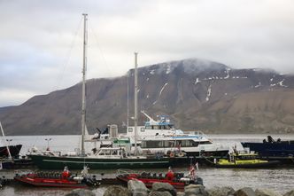 Småbåttrafikken rundt Svalbard er sterkt økende. Fartøy under 15 meter trenger heller ikke melde fra til havnemyndighetene i Longyearbyen. Foto:   Tore Stensvold