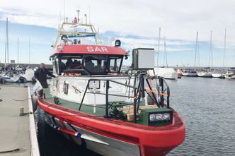 Her testes Ispas-radaren foran på redningsskøyta Horn Rescue. Foto: Ispas