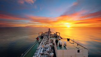 Nesten 90 prosent av all transport skjer sjøveien. Skipene står for mellom 2,5-3 prosent av de globale klimautslippene. Foto: Nor-Shipping/Mohd jerald pinto