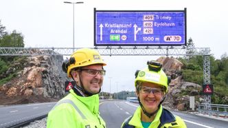 Fv. Prosjektleder i AF Gruppen, Erik Frogner, og utbyggingssjef i Nye Veier, Tordis Vandeskog. Foto: Thor Søndenaa