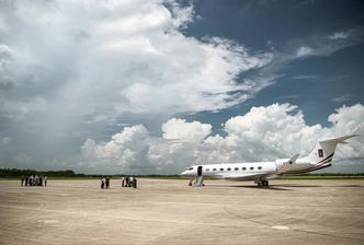 G650ER på Kennedy space center 25 minutter før avgang tirsdag morgen lokal tid. Foto: One more orbit