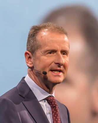 Herbert Diess under en pressekonferanse på bilmessen i Genéve i 2018. Foto:  Matti Blume/CC BY-SA 4.0