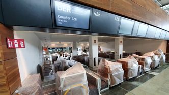 Ekspertene har telt opp 11.581 feil og mangler - hvorav 9.407 er «vesentlige» - i lufthavnen. Foto:  Asbjørn Svarstad