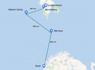 Kartet viser avstander i nautiske mil mellom hovedredningssentralen i Bodø og ut til Bjørnøya, det havarerte cruiseskipet «Maksim Gorkiy» og Barentsburg og Longyearbyen på Svalbard. Illustrasjon: Adrian Broch Jensen
