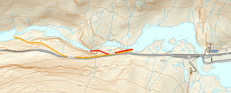 NTNU-professor Oddbjørn Bruland har utredet to alternativ til vannkraftverk i elven Videdøla. Kort alternativ (rødt) har en fallhøyde på 39 meter og 180 meters rørgate, mens langt alternativ (oransje) har 57 meter fall og en rørgate på 520 meter. Med nødvendig installert kapasitet og rørdimensjon for å oppnå en gjennomsnittlig effekt på 800 kW i skisesongen, vil kostnadene være mellom 11,2 og 12 millioner for kort alternativ. Langt alternativ vil både være en million billigere og gi høyest leveringssikkerhet, og anses derfor som den beste løsningen.