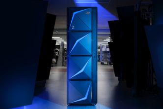 Z15 kan leveres med inntil 12 prosent flere prosessorkjerner og 25 prosent mer minne enn forgjengeren, Z14. Foto: IBM