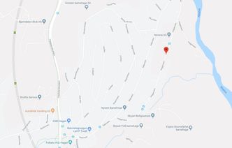 Rasstedet er mellom riksvei 4 (helt til venstre) og Nitelva. Ill:  Google Maps