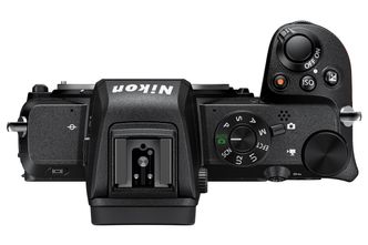 Godt grep: Som andre Nikon-kameraer gjør "utstikkeren" at du får veldig godt grep om kameraet. Foto: Nikon
