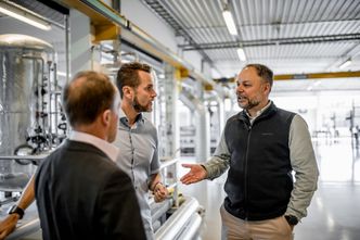 Fra venstre: Wolfgang Uhl (COWI), Kaj-Werner Grimen (MOVAR) og Erik Johannessen (COWI).