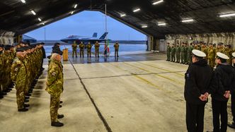 Her på Keflavik, like sørvest for Reykjavik, har det italienske flyvåpenet vært stasjonert i oktober. Foto: Aeronautica Militare