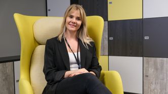 KONKURRANSE OM PLASSENE: – I fjor var det over 800 søkere, så det er viktig å gjøre seg flid med søknaden for å skille seg ut i bunken, sier HR-rådgiver Mathilde Skarheim Bjørnsen i Statsbygg. Foto: Delta V