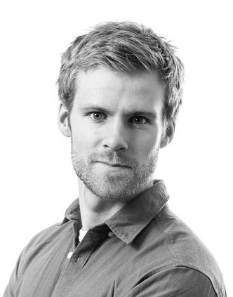 – Elbiler har et ufortjent dårlig rykte, sier forsker Andreas Sæter Bøe ved RISE Fire Research. Foto: RISE Fire Research