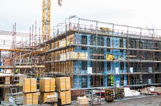 Etterisolering av gamle bygg er viktig for å effektivisere bruk av energi.