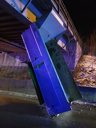 Lasteplanet måtte fjernes av brannvesenet. Foto: Politiet