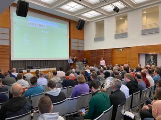 Finalen ble gjennomført som en Kahoot-quiz med 20 spørsmål. Foto: Kurt Lekanger