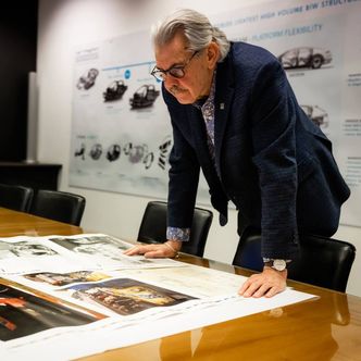 Gordon Murray er mannen bak den ikoniske McLaren F1. Foto: Gordon Murray Designs offisielle Facebook-side