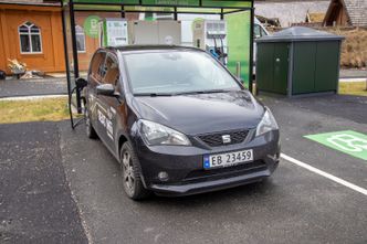 Seat Mii Electric er en liten og billig elbil. Foto: Marius Valle