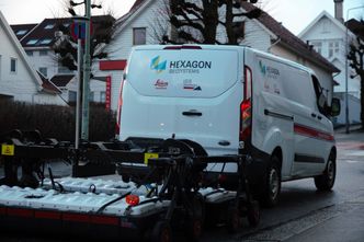 Georadaren er montert på en tilhenger. Under testen ble det skannet ett mål vei på 20 minutter. Foto:  Dagfinn Solvik-Olsen