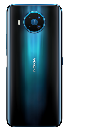 Nokia 8.3 5G fås i en farge kalt Polar Night, som skal være inspirert av den polare vinternatten. Foto: HMD Global