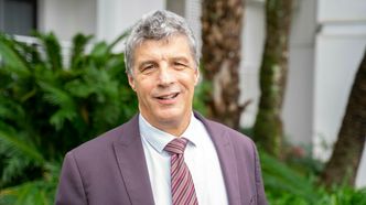Direktøren for Universiteté Côte d'Azur, Jean-Marc Gambaudo, skrev brev til alle bedriftene i regionene for å få vite hva de ønsket å få ut av teknologiparken Sophia Antipolis. Foto:  Sidsel Dalen