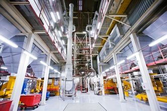 Fra innsiden: I denne ovnshallen foregår forbrenningen av Oslo og Akershus sitt søppel. Foto: Morten Brakestad/ Fortum Oslo Varme