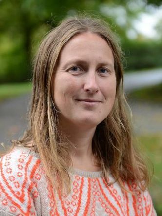 Fysiker Anja Røyne er ute med ny bok. Foto: Universitetet i Oslo