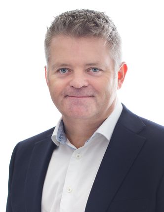 Hans Henrik Furøy i Deltek mener at flere innen bygg- og anleggsbransjen må investere i digital utvikling.