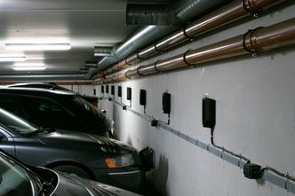 Monteringsjobben er elegant, med minst mulig synlige ledninger.