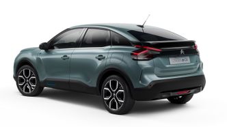 Bilen har store hjul og andre SUV-elementer. Foto: PSA